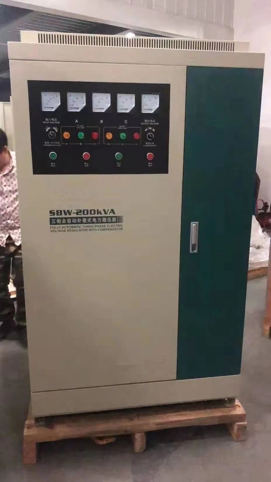 Auto Compensated Voltage Stabilizer SBW-200kVA Pure Copper for Big Motors