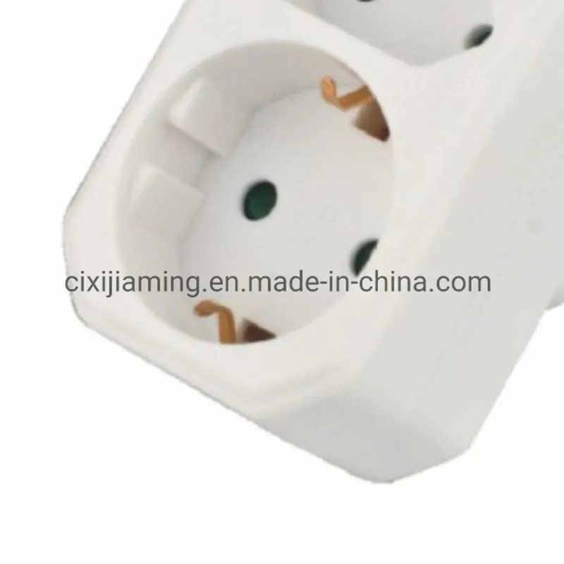 Jm0020A-Germany Type Three Way (1*16A+2*2.5A) Adapter