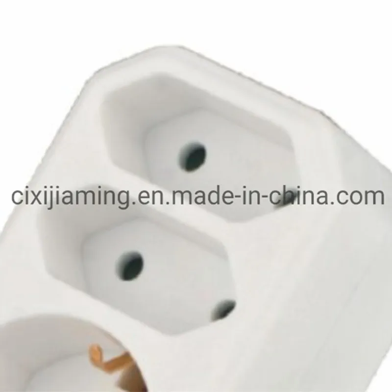 Jm0020A-Germany Type Three Way (1*16A+2*2.5A) Adapter