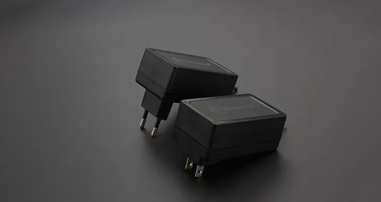 OEM/ODM/EMS 24W/5V/12V/18V/24V/36V 5V2a/10W AC to DC 100-240VAC Universal Power Adapters for Medical Devices