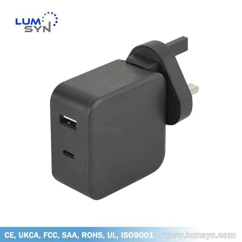 UL, CE, Ukca, SAA Certified 40W Type C & a Phone Charger for Europe, UK, Us & Au Market