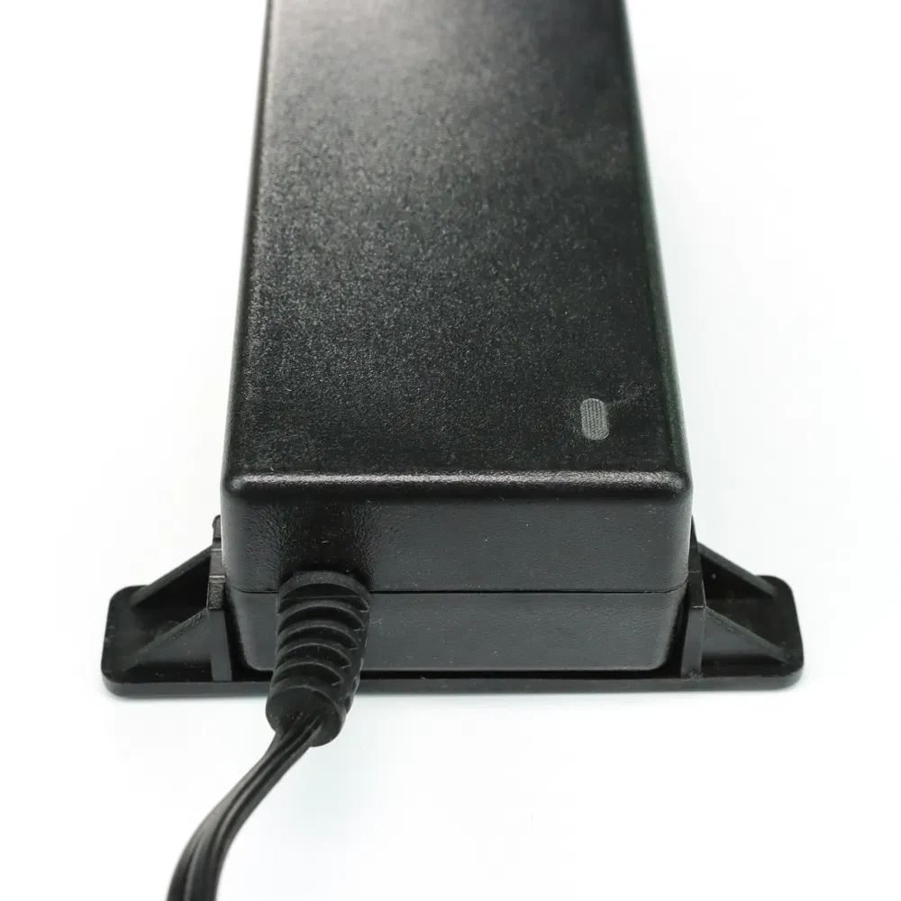 Universal 24W 12V2a UK Plug EU Plug Us Plug Desktop AC Adapter Switching Power Supply with CE/FCC/CCC Approval